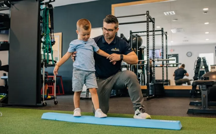 Pediatric-Physical-Therapy-North-Austin-Physical-Therapy-Leander-TX-725x450